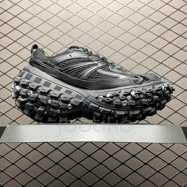 بالنسیاگا دیفندر بانسر پیچی Balenciaga Defender Bouncer Screw Sneaker بالنسیاگا دیفندر بانسر پیچی Balenciaga Defender Bouncer Screw Sneaker