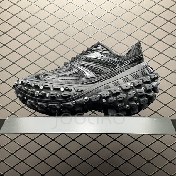 بالنسیاگا دیفندر بانسر پیچی Balenciaga Defender Bouncer Screw Sneaker بالنسیاگا دیفندر بانسر پیچی Balenciaga Defender Bouncer Screw Sneaker