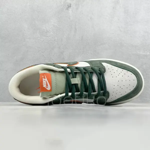 Otomo Katsuhiro x Nike SB Dunk Low Steamboy OST Green Orange Otomo Katsuhiro x Nike SB Dunk Low Steamboy OST Green Orange