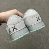 جردن وان لو کاز Jordan 1 Low Kaws طوسی جردن وان لو کاز Jordan 1 Low Kaws طوسی - تصویر 3