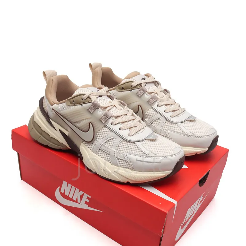 نایک وی تو کی ران Nike V2K Run Light Orewood Brown کرم قهوه ای - تصویر 6