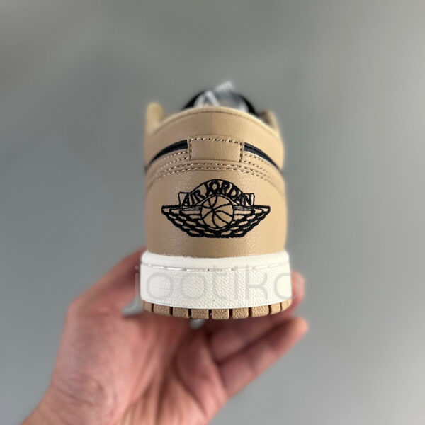 نایک ایر جردن وان لو صحرا Jordan 1 Low Desert نایک ایر جردن وان لو صحرا Jordan 1 Low Desert