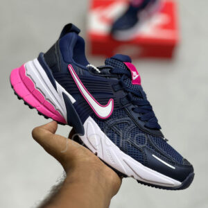نایک وی تو کی ران Nike V2K Run سرمه ای صورتی نایک وی تو کی ران Nike V2K Run سرمه ای صورتی