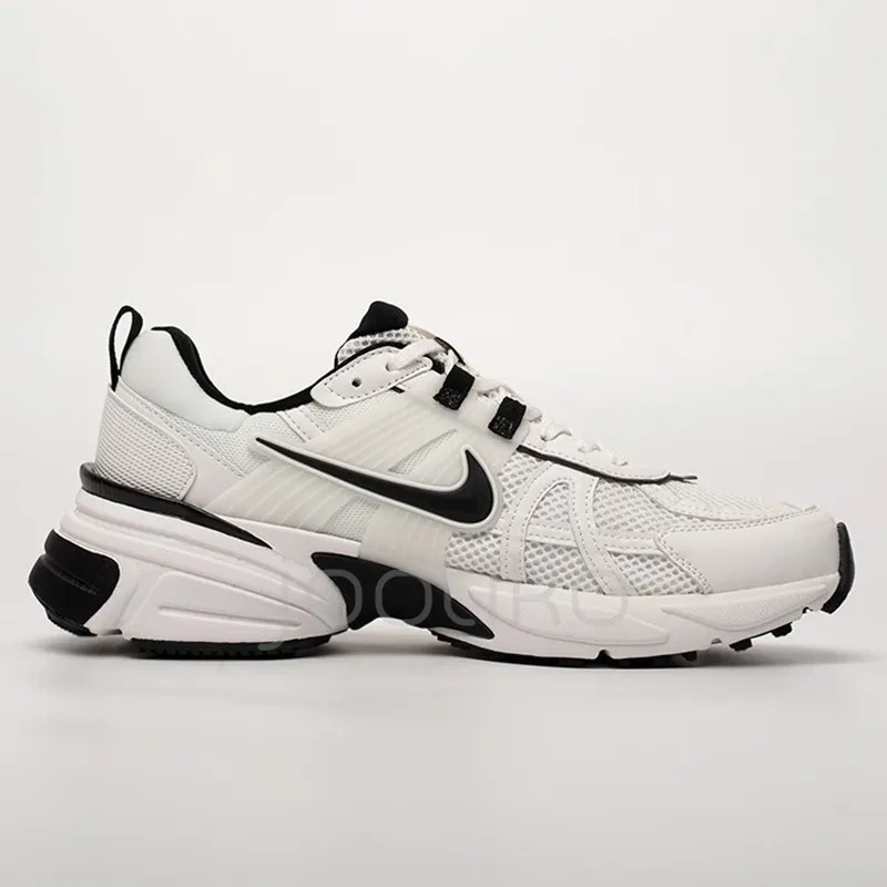 نایک وی تو کی ران Nike V2K Run White Black سفید مشکی نایک وی تو کی ران Nike V2K Run White Black سفید مشکی - تصویر 3