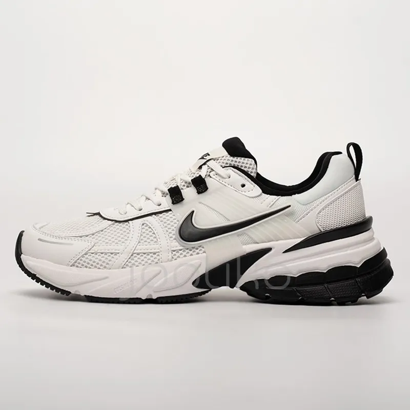 نایک وی تو کی ران Nike V2K Run White Black سفید مشکی نایک وی تو کی ران Nike V2K Run White Black سفید مشکی - تصویر 2