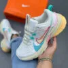 نایک وی تو کی ران Nike V2K Run سفید صورتی فیروزه ای نایک وی تو کی ران Nike V2K Run سفید صورتی فیروزه ای - تصویر 3