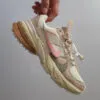 نایک وی تو کی ران Nike V2K Run سفید صورتی فیروزه ای نایک وی تو کی ران Nike V2K Run سفید صورتی فیروزه ای