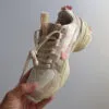 نایک وی تو کی ران Nike V2K Run سفید صورتی فیروزه ای نایک وی تو کی ران Nike V2K Run سفید صورتی فیروزه ای - تصویر 3