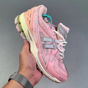 کفش نیوبالانس New Balance 1906R Lunar New Year Pink صورتی کفش نیوبالانس New Balance 1906R Lunar New Year Pink صورتی