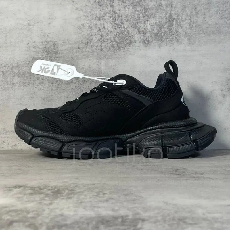 بالنسیاگا Balenciaga 3XL Suede Distressed مشکی - تصویر 2