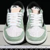 ایر جردن وان لو Travis Scott x Air Jordan 1 Low OG Green White Black سبز سفید مشکی ایر جردن وان لو Travis Scott x Air Jordan 1 Low OG Green White Black سبز سفید مشکی - تصویر 4