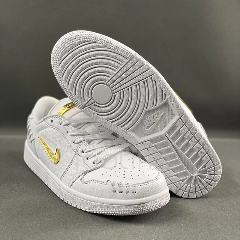 ایر جردن وان لو Jordan 1 Low Method of Make Sail Metallic Gold ایر جردن وان لو Jordan 1 Low Method of Make Sail Metallic Gold - تصویر 2