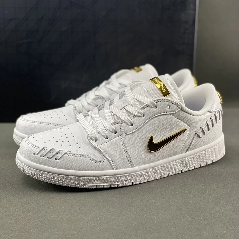 ایر جردن وان لو Jordan 1 Low Method of Make Sail Metallic Gold ایر جردن وان لو Jordan 1 Low Method of Make Sail Metallic Gold - تصویر 5