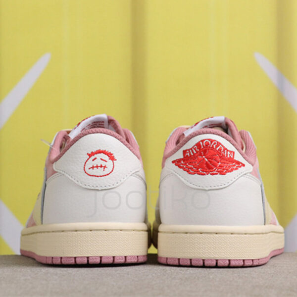 جردن وان لو Travis Scott x Air Jordan 1 Low OG Shy Pink شای پینک جردن وان لو Travis Scott x Air Jordan 1 Low OG Shy Pink شای پینک
