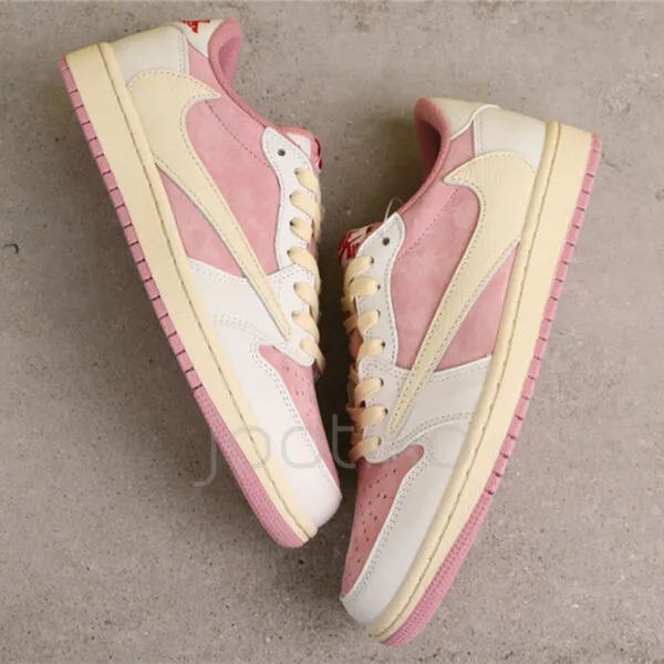 جردن وان لو Travis Scott x Air Jordan 1 Low OG Shy Pink شای پینک جردن وان لو Travis Scott x Air Jordan 1 Low OG Shy Pink شای پینک