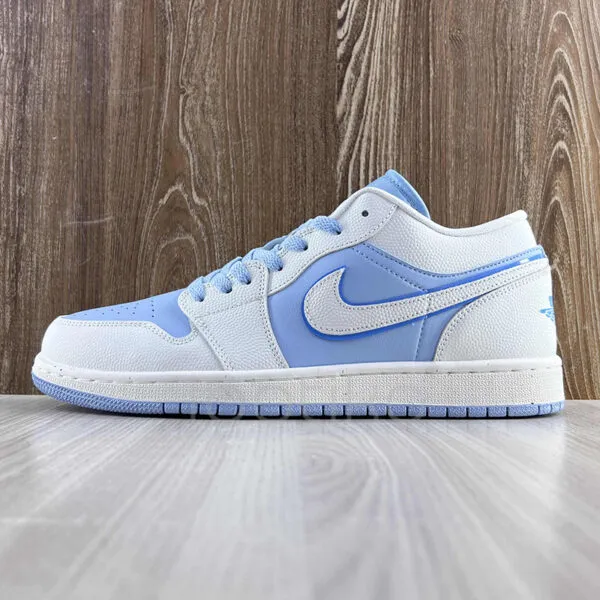 نایک جردن وان Jordan 1 Low SE Reverse Ice Blue آبی یخی نایک جردن وان Jordan 1 Low SE Reverse Ice Blue آبی یخی