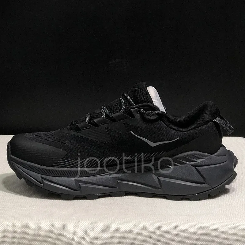 هوکا اسکای لاین فلوت ایکس Hoka Skyline Float X Triple Black مشکی هوکا اسکای لاین فلوت ایکس Hoka Skyline Float X Triple Black مشکی - تصویر 2