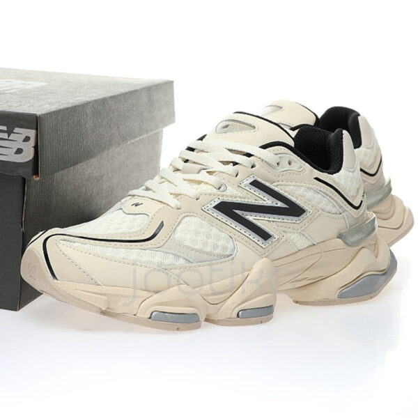 کفش نیوبالانس New Balance 9060 Turtledove Black Silver Metallic کفش نیوبالانس New Balance 9060 Turtledove Black Silver Metallic