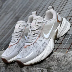 نایک وی تو کی ران Nike V2K Run نایک وی تو کی ران Nike V2K Run