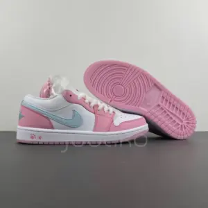 جردن وان لو Jordan 1 Low SE Paw Print Pink Foam پنجه صورتی جردن وان لو Jordan 1 Low SE Paw Print Pink Foam پنجه صورتی