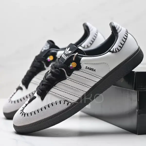 آدیداس سامبا adidas Samba OG Día de Muertos Pack Off White JI3931 آدیداس سامبا adidas Samba OG Día de Muertos Pack Off White JI3931