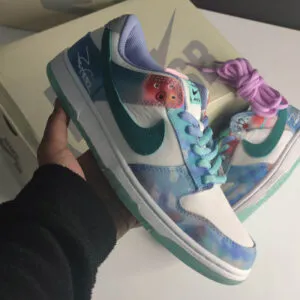 نایک اس بی دانک Nike SB Dunk Low Futura Laboratories Bleached Aqua نایک اس بی دانک Nike SB Dunk Low Futura Laboratories Bleached Aqua