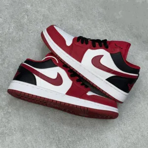 نایک جردن وان لو ریورس بلک تو Jordan 1 Low Reverse Black Toe نایک جردن وان لو ریورس بلک تو Jordan 1 Low Reverse Black Toe