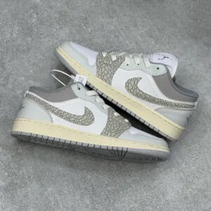 نایک جردن وان لو اسموک گری الفنت Jordan 1 Low PRM Smoke Grey Elephant نایک جردن وان لو اسموک گری الفنت Jordan 1 Low PRM Smoke Grey Elephant
