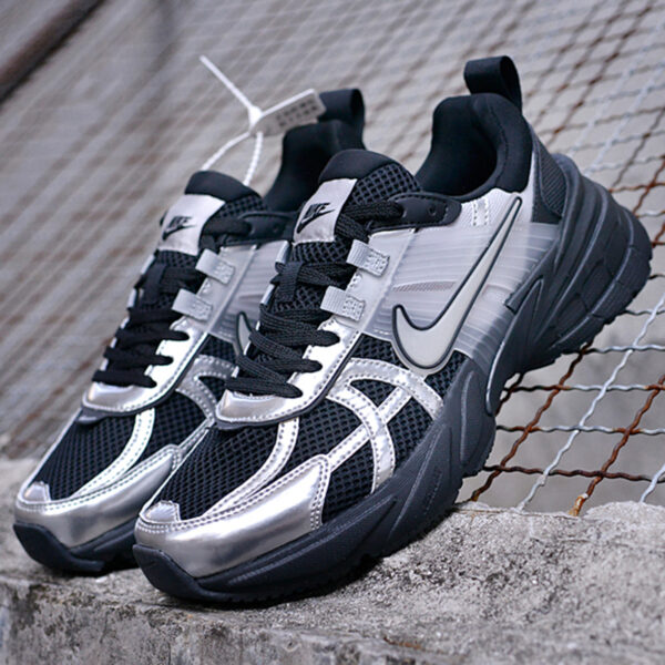 نایک وی تو کی ران Nike V2K Run نایک وی تو کی ران Nike V2K Run