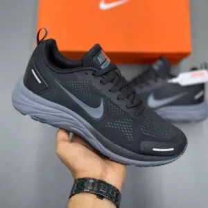 نایک زوم وین فلو NIKE ZOOM WINFLO 9X مشکی طوسی نایک زوم وین فلو NIKE ZOOM WINFLO 9X مشکی طوسی