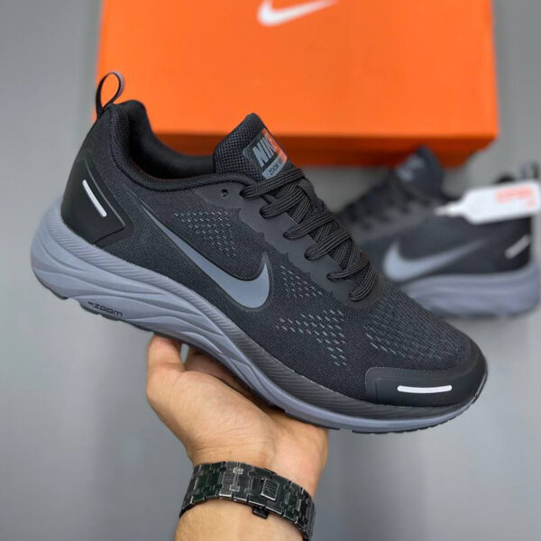 نایک زوم وین فلو NIKE ZOOM WINFLO 9X مشکی طوسی نایک زوم وین فلو NIKE ZOOM WINFLO 9X مشکی طوسی
