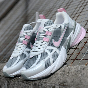 نایک وی تو کی ران طوسی صورتی Nike V2K Run Pink Foam نایک وی تو کی ران طوسی صورتی Nike V2K Run Pink Foam
