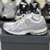 کفش نیوبالانس 1906R طوسی روشن / سفید New Balance 1906R Shadow Grey Magnet JD Sports Exclusive - تصویر 2