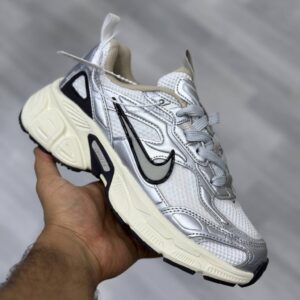 نایک وی فایو کی سفید سیلور کرم مشکی Nike V5K Silver White Cream Black نایک وی فایو کی سفید سیلور کرم مشکی Nike V5K Silver White Cream Black