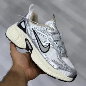 نایک وی فایو کی سفید سیلور کرم مشکی Nike V5K Silver White Cream Black نایک وی فایو کی سفید سیلور کرم مشکی Nike V5K Silver White Cream Black