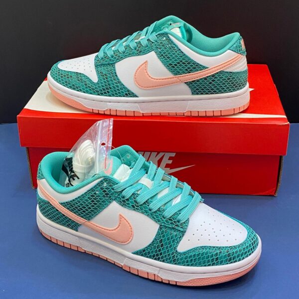نایک اس بی دانک لو فیروزه‌ای پوست ماری Nike Dunk Low Snakeskin Washed Teal Bleached Coral