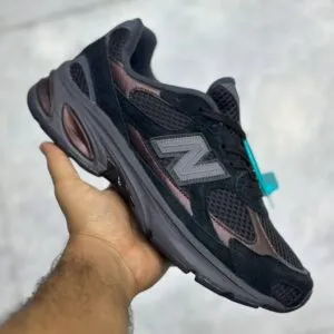 کفش نیوبالانس 2010 مشکی برنزی تیره خاکستری New Balance 2010 Black Ice کفش نیوبالانس 2010 مشکی برنزی تیره خاکستری New Balance 2010 Black Ice