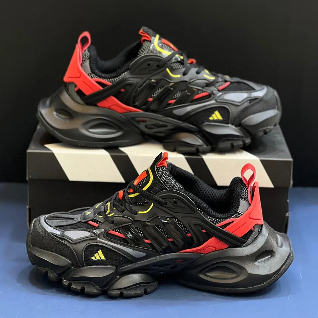 آدیداس رانر اکس ال جی دیلاکس مشکی قرمز طلایی adidas XLG Runner Deluxe Black Gold Metallic Red - تصویر 2