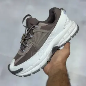 نایک زوم ومرو 5 روم قهوه ای استخوانی Nike Zoom Vomero 5 Roam Light Bone Mink Brown نایک زوم ومرو 5 روم قهوه ای استخوانی Nike Zoom Vomero 5 Roam Light Bone Mink Brown