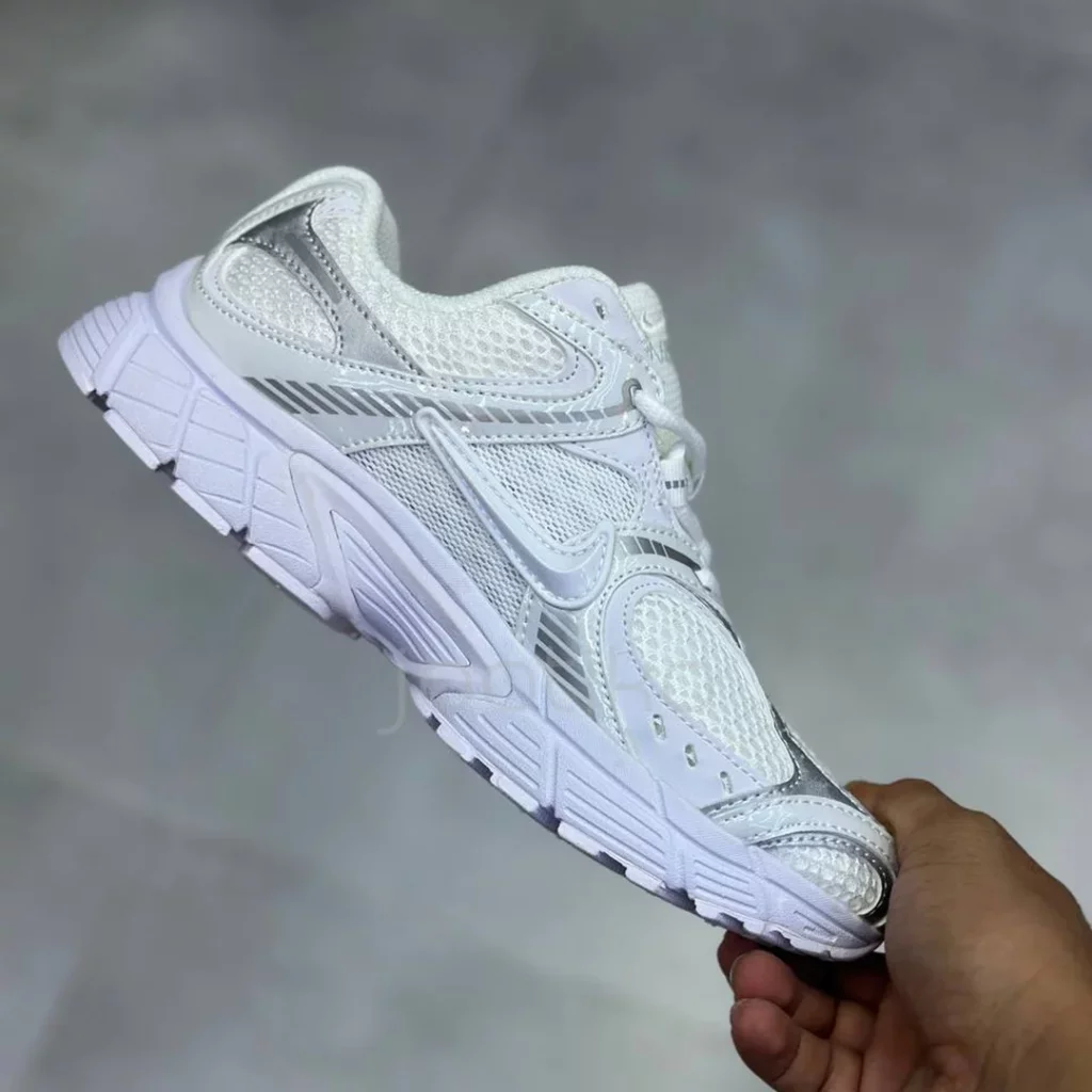 نایک وی فایو آر ان آر سفید سیلور Nike V5 RNR White Black Metallic Silver - تصویر 2