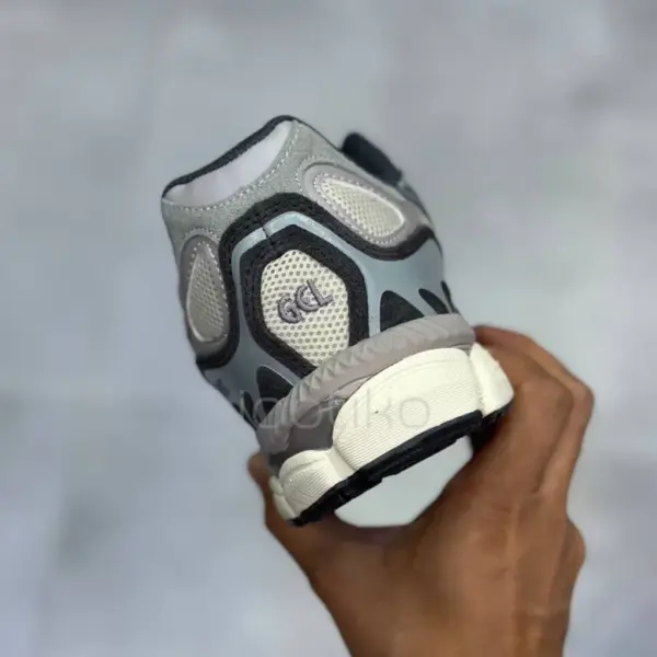 اسیکس ژل ان وای سی اوتمیل ابسیدین گری ASICS Gel-NYC Oatmeal Obsidian Grey اسیکس ژل ان وای سی اوتمیل ابسیدین گری ASICS Gel-NYC Oatmeal Obsidian Grey