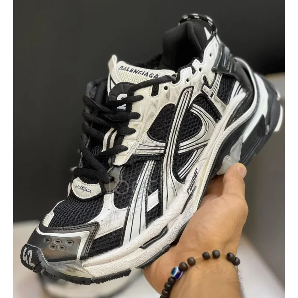 بالنسیاگا رانر مشکی سفید Balenciaga Runner Black White بالنسیاگا رانر مشکی سفید Balenciaga Runner Black White - تصویر 2