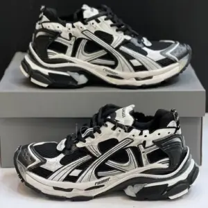 بالنسیاگا رانر مشکی سفید Balenciaga Runner Black White بالنسیاگا رانر مشکی سفید Balenciaga Runner Black White