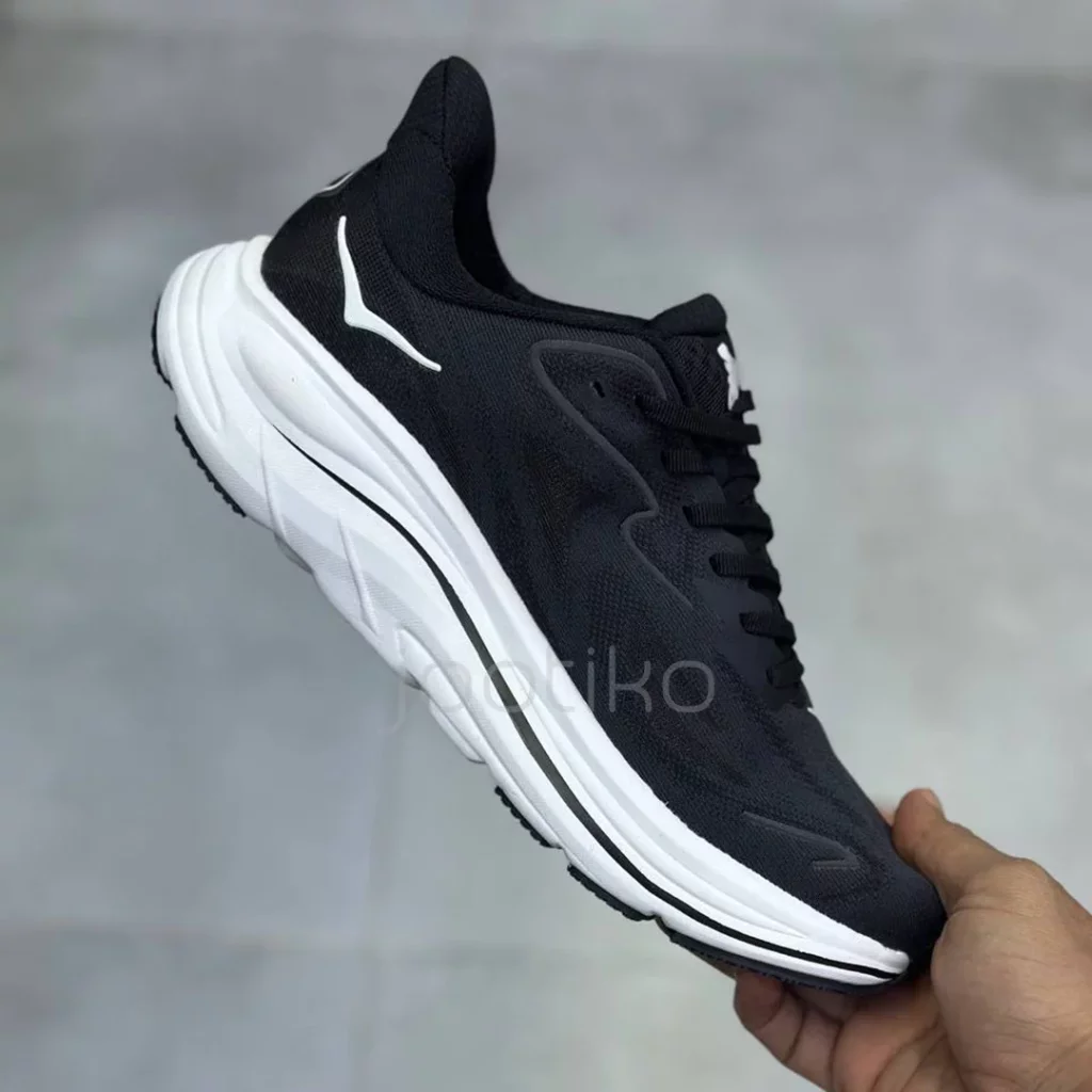 کفش هوکا کلیفتون 10 مشکی سفید Hoka Clifton 10 Black White کفش هوکا کلیفتون 10 مشکی سفید Hoka Clifton 10 Black White - تصویر 3