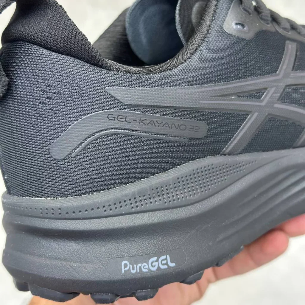 کفش ورزشی اسیکس ژل کایانو 32 مشکی GEL-KAYANO 32 BLACK/GRAPHITE GREY کفش ورزشی اسیکس ژل کایانو 32 مشکی GEL-KAYANO 32 BLACK/GRAPHITE GREY - تصویر 4