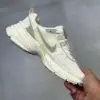 نایک وی تو کی ران کرم شیری طوسی Nike V2K Run Off-White / Cream نایک وی تو کی ران کرم شیری طوسی Nike V2K Run Off-White / Cream