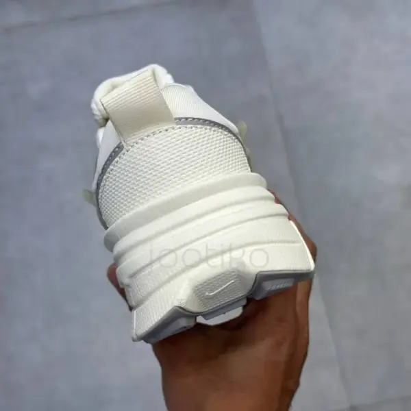 نایک وی تو کی ران کرم شیری طوسی Nike V2K Run Off-White / Cream نایک وی تو کی ران کرم شیری طوسی Nike V2K Run Off-White / Cream