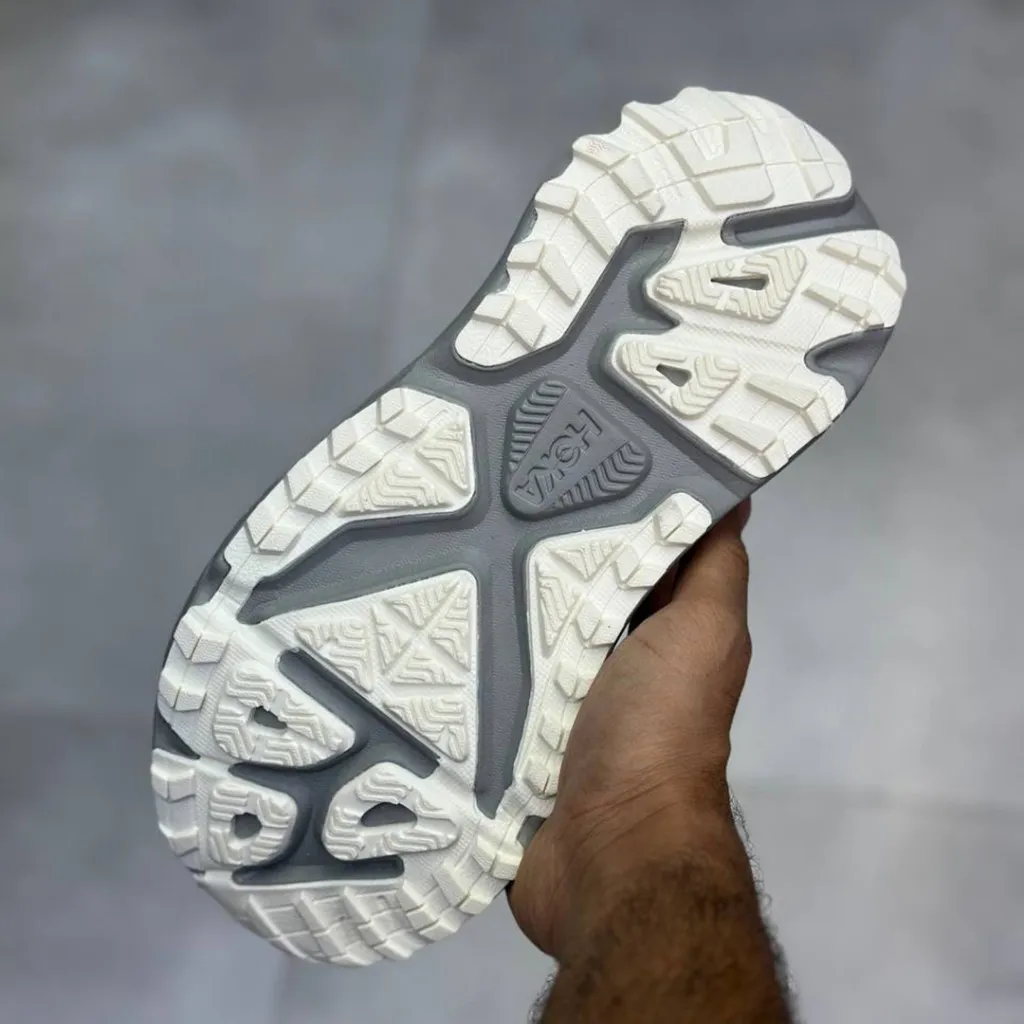 هوکا استینسون 7 طوسی Hoka Stinson 7 Stardust Alabaster هوکا استینسون 7 طوسی Hoka Stinson 7 Stardust Alabaster - تصویر 5