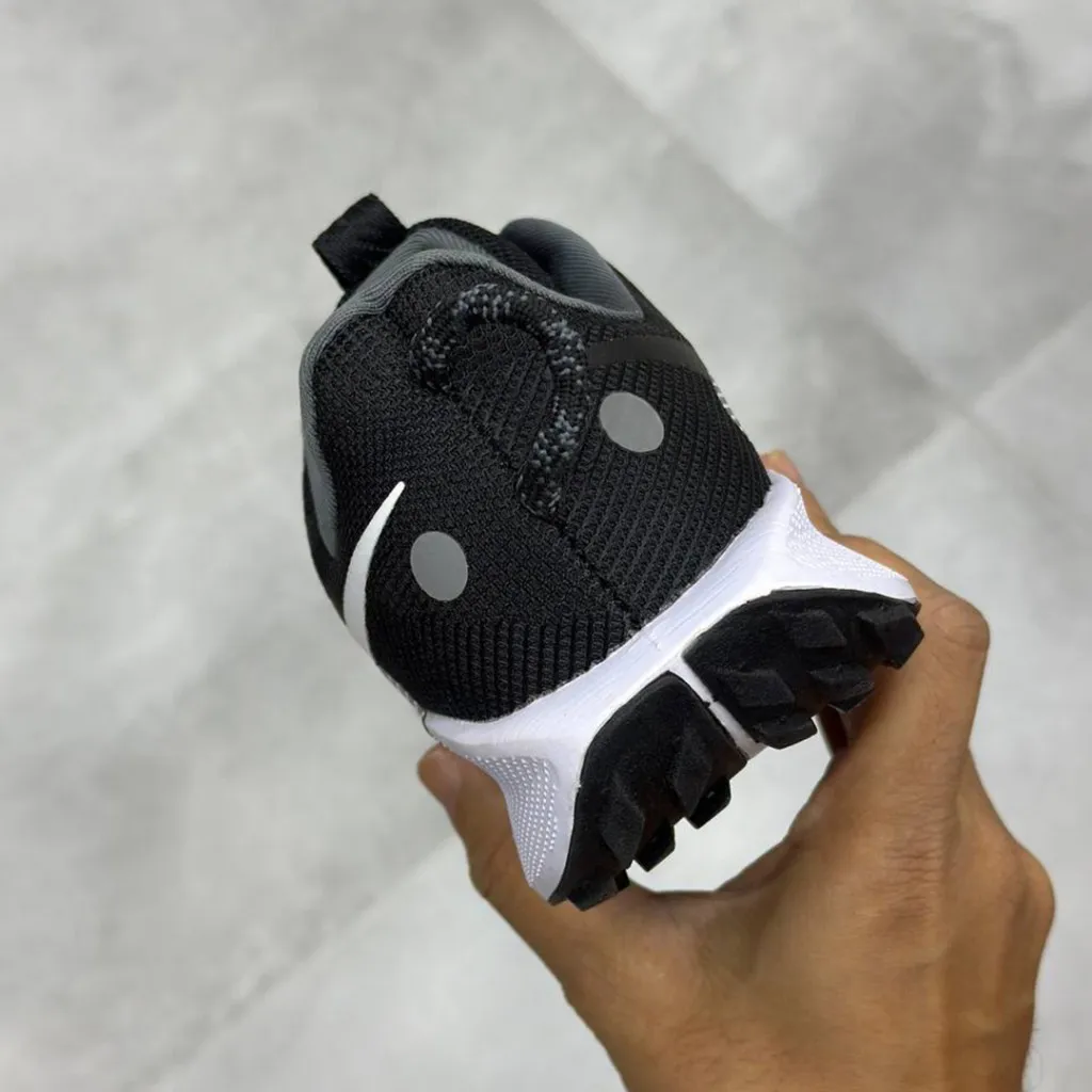 نایک ریکت پگاسوس تریل ۵ مشکی سفید طوسی Nike React Pegasus Trail 5 نایک ریکت پگاسوس تریل ۵ مشکی سفید طوسی Nike React Pegasus Trail 5 - تصویر 4