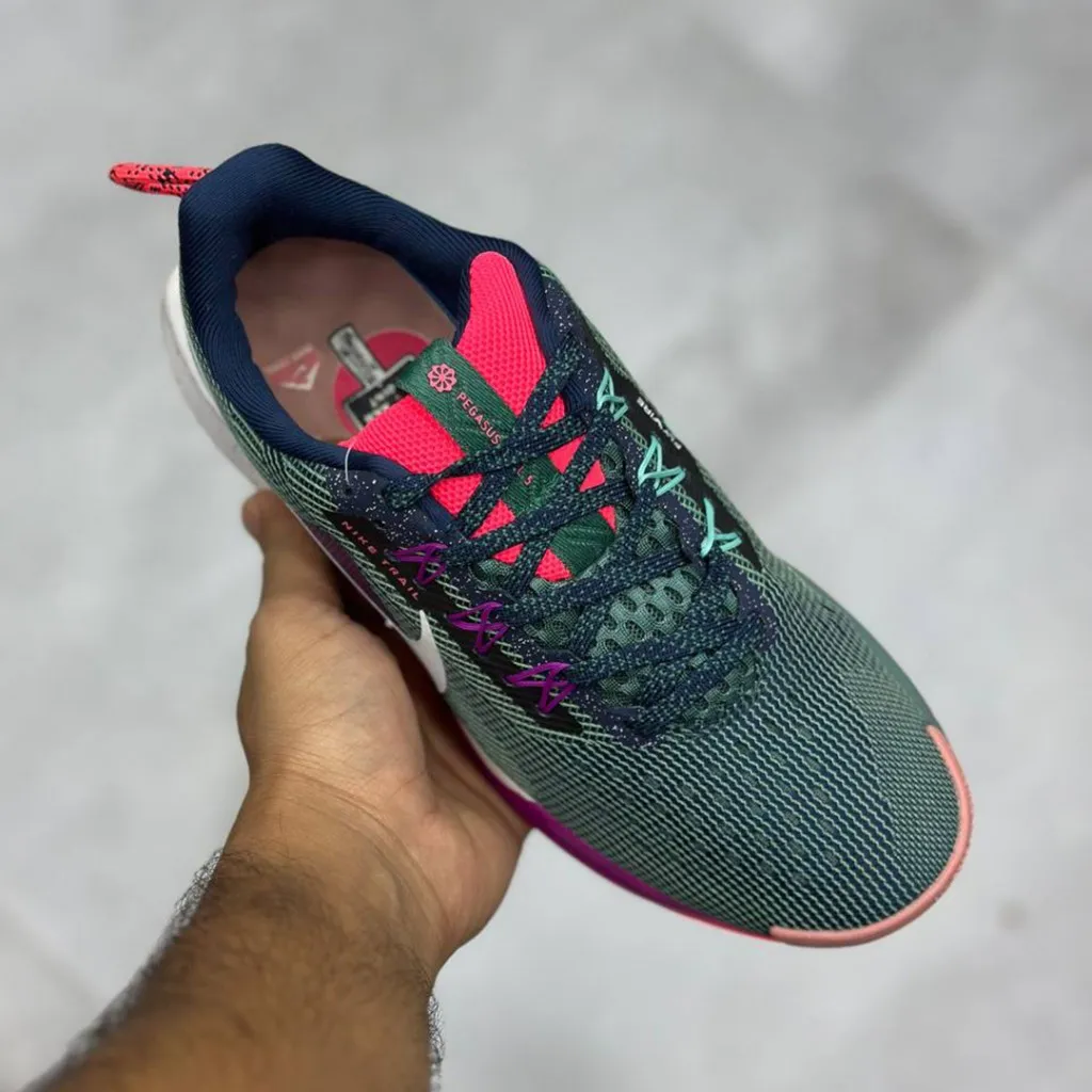 نایک ریکت پگاسوس تریل ۵ سبز تیره بنفش سفید Nike React Pegasus Trail 5 نایک ریکت پگاسوس تریل ۵ سبز تیره بنفش سفید Nike React Pegasus Trail 5 - تصویر 2